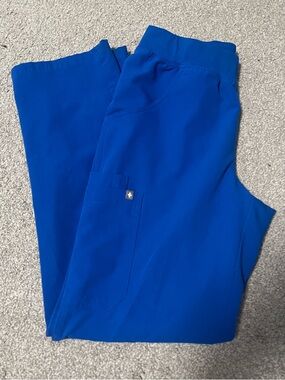 Figs Kade Cargo Royal Blue Scrubs, Sized small regular length